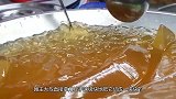 大叔街头卖手工“果冻”，1杯6块抢着买，老顾客：想吃要早来！