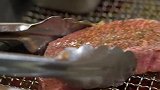 韩式街头食品，牛排和奶油意大利面