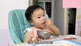 宝宝语言爆发期语出惊人，逗全家捧腹大笑，宝妈：开心果！