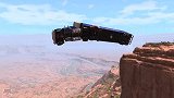 BeamNG：模拟各种汽车开足马力玩飞跃撞车，车体摔个稀巴烂