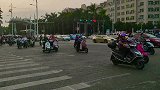 穷游夫妻赶路到北海过年，春节开车一定要慢行，到北海美美吃一顿
