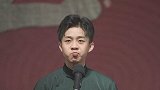 手打石膏不影响接吻！德云社张九龄恋情曝光，和美女热吻太投入