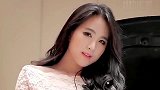 韩国性感美女车模，微笑之间，眉梢眼角媚意横生娇美动人！