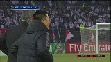 场地条件不佳影响发挥！ 糜昊伦无人盯防下底传中飞出底线