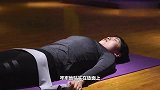 这个瑜伽运动可以改善小O型腿，亲测有效，快动起来吧