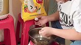 劳动人民智慧高，米袋下面装阀门