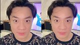 王祖蓝晒一家三口模仿视频女儿摇头晃脑做表情超可爱