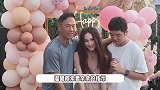 连养子的醋都吃？何祖光看养子亲温碧霞瞬间黑脸，扯对方衣领将人拉开