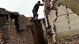 只要胆子大，一个人推墙也不怕