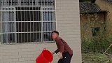 师傅这下逃不掉了