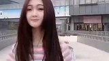 四处游走的小姐姐甜蜜蜜,活泼腿精