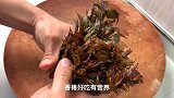 香椿炒鸡蛋，不要直接下锅炒，大厨教你正确做法，鲜香味美又营养