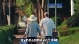 老人亲生女儿离家不回，儿子去世后儿媳为她养老送终，女儿又回来要求继承全部遗产