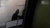 一辈子积蓄遗失后找回 8旬老人激动欲下跪_超清