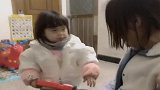 妈妈抱怨爸爸打她，不料女儿说了这话，可把妈妈气坏了！