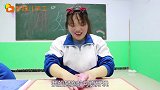同桌为了玩胖妞儿的无硼砂泥，竟想出这种办法套路胖妞儿，太逗了