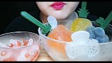 冰冻爆爆珠+冰爽奇亚籽棒冰，看起来就感觉非常凉爽呀