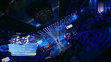 郑钧嗨唱《流星》，用高音怒腔演绎摇滚，舞台炸裂！