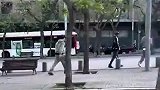 停电期间，加维、福特与亚马尔低调现身街头