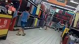 中超-17赛季-天津超市内惊现三人足球 不断大喊大叫引顾客不断围观侧目-专题