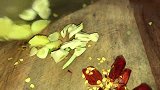 农村招待客人的蒜苔沫炒肉，美味家常菜！