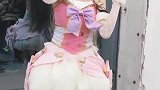 小姐姐cosplay，你们认识她吗？网友：真可爱