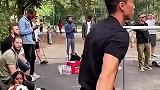 年轻小伙面对生活，加强训练努力追梦