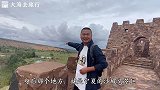 黄河边废弃的村庄，被改造成高端民宿，都是各种小别墅！