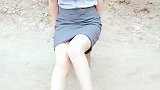 作为一个农村丫头我们不但心灵美，家务也是棒棒的看身后的葱多好