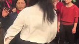 老媒婆太搞笑了，最后的亮点看出是什么了吗