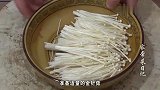 厨师长教你做水煮千张，比水煮鱼都好吃，香辣过瘾下酒又下饭