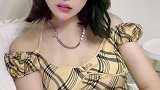 不是你让我把你当公主的吗？你的女友已上线