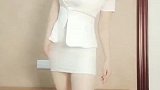 包臀裙美女小姐姐这样到底是性感还是可爱，魅力分不清了