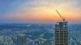 上海中心大厦建好后，600多米的塔吊如何拆除？看完明白了