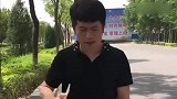 看到姐姐没有上车弟弟一直在车里哭，姐弟两感情真好