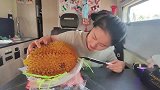 花180块买一个大榴莲，开出了400块的榴莲肉，太幸福了吧！