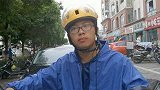 湖北襄阳：外卖小哥再战高考623分刷屏：要对自己选的路负责