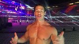 WWE-18年-超级对抗大赛：塞纳赛后自拍 很高兴让WWE全球粉丝看到闪电拳头-花絮