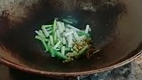 丝瓜千万别去皮，皮的营养价值非常高