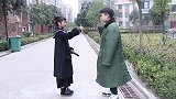 农民工路上捡到钱包，苦等失主3小时，农民工见到失主好运来了