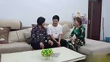 儿子带女友回家商量婚事，没想女友漫天要价，被人当场赶出家门