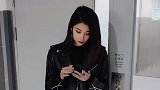 小姑娘：说话还点火，还以为你要灭口呢！