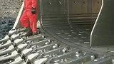 巨型挖斗，一勺子就是几十吨