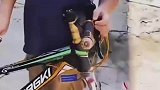 单车变摩托，这不是天才是什么