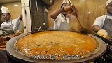 印度街头炒饭，一次就400个鸡蛋，你会喜欢吃吗