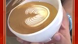 不愧是咖啡界的大神，简单的一杯咖啡，却能弄成这样