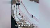 兰州一滑雪场104人被困缆车2个多小时，有游客称“冻麻了”