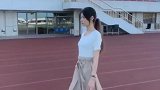 小姐姐这清爽的穿搭，是对清纯最完美的诠释！