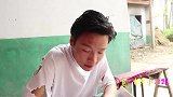 短剧：伙伴们自己动手做波波球，没想妈妈上演人工打气筒，太棒了