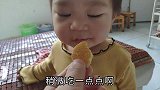 1岁半萌宝每次吃饭像打仗，满屋追才勉强吃一口，有没有同款萌宝